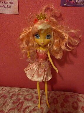 La Dee Da Dee as the Frog Princess Doll 10" Used Condition Pink Hair Blue Eyes